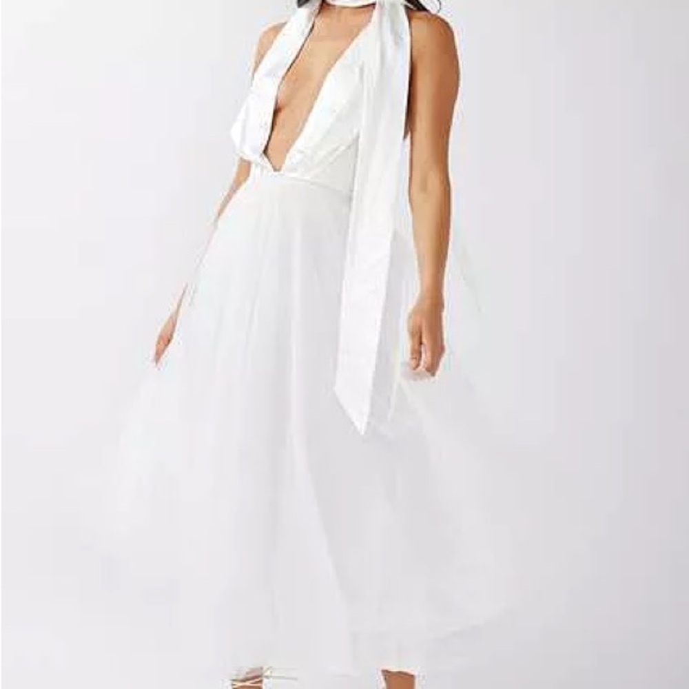Elegant White Tulle Dress
